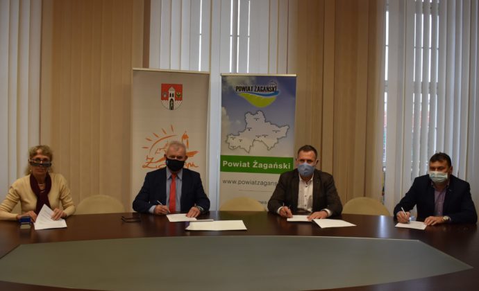 Podpisanie umowy na remont pomieszczeń na potrzeby pracowni tomografii komputerowej