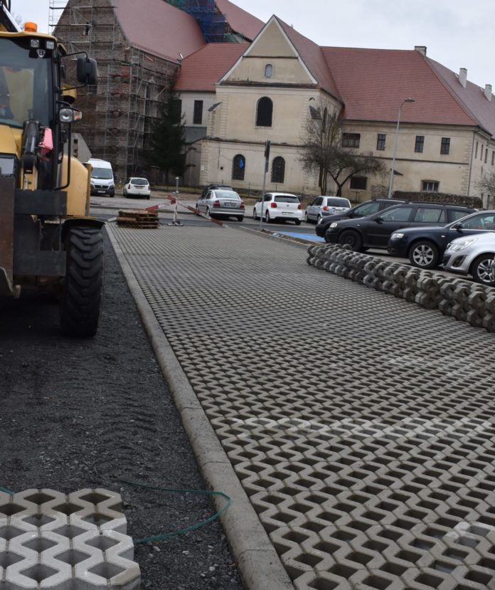 Nowe miejsca postojowe na Sobieskiego