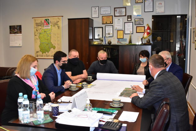 Spotkanie na temat budowy ścieżki rowerowej do Stypułowa