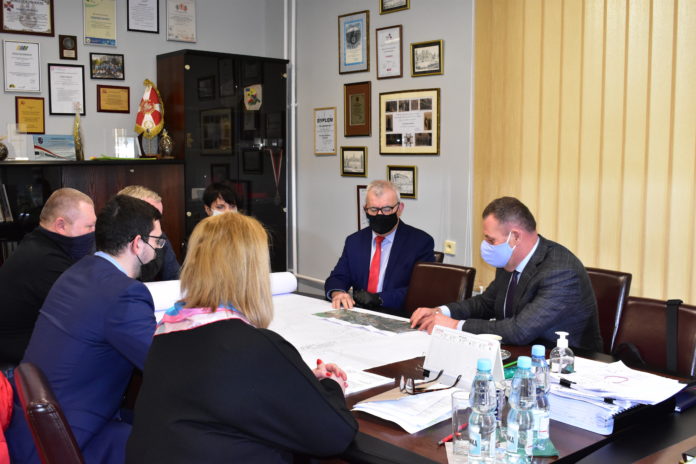 Spotkanie na temat budowy ścieżki rowerowej do Stypułowa