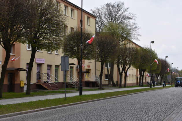 Flagi na ulicy Ratuszowej