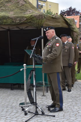 Uroczysty apel z okazji Święta Czarnej Dywizji