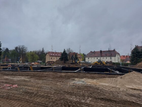 fundamenty przedszkola przy ulicy Żarskiej