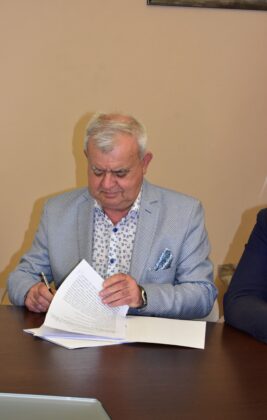 Podpisanie umów z UMWL