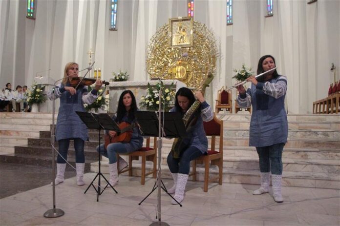 Lubystok na koncercie w Bazylice Konkatedralnej w Stalowej Woli