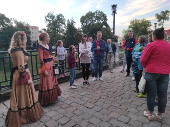 Nocne zwiedzanie pałacu