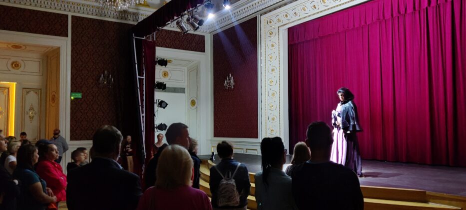 Nocne zwiedzanie pałacu