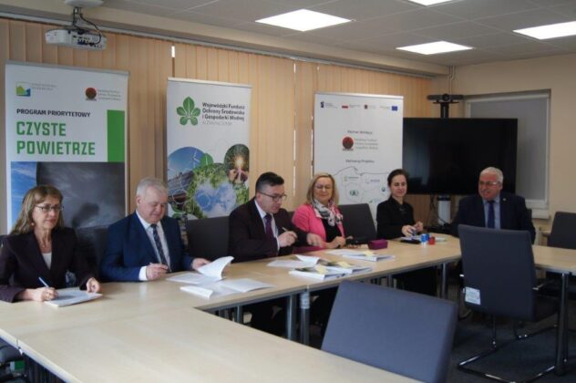 Podpisanie umowy na dofinansowanie programu "Ciepłe mieszkanie"