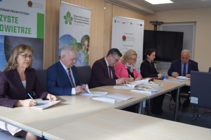 Podpisanie umowy na dofinansowanie programu 