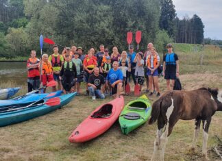 VIII Młodzieżowy Spływ Kajakowy na zakończenie wakacji Mlodziezowy splyw kajakowy