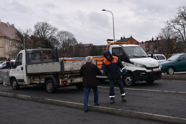 Nowe miejsca postojowe na Sobieskiego