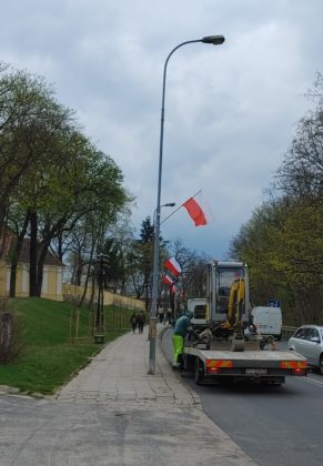 Stare lampy, które zostaną wymienione na nowoczesne lampy typu LED