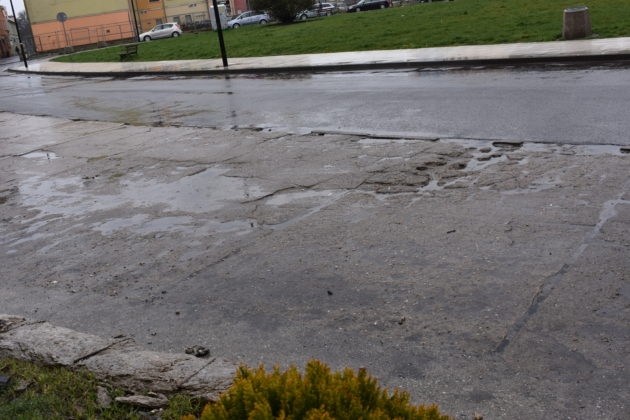 Parking na ulicy Długiej