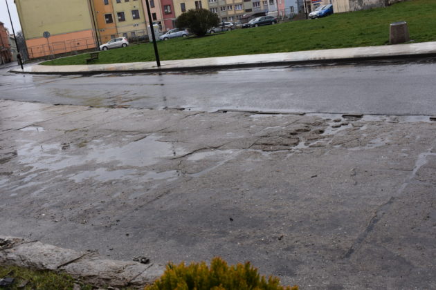 Parking na ulicy Długiej