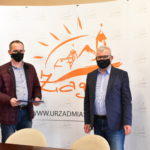 Jacek Patka i burmistrz Andrzej Katarzyniec