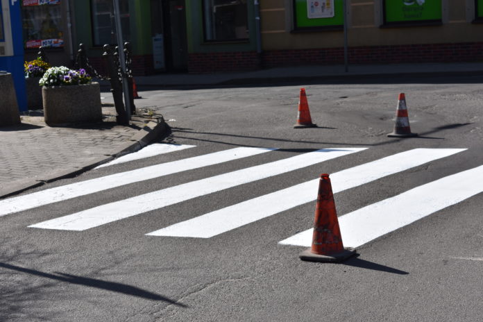 Malowanie przejść dla pieszych