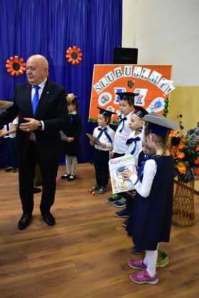 Pasowanie na uczniów w PSP 2