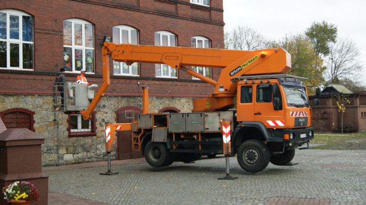 Naprawa dachu w PSP 1