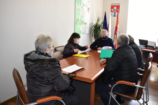 Podpisanie umów na wymianę pieca