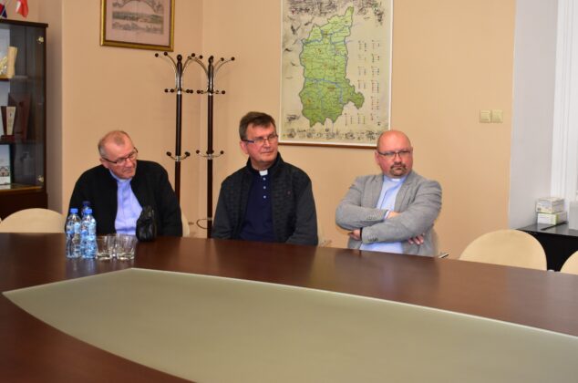 Podpisanie umów z UMWL