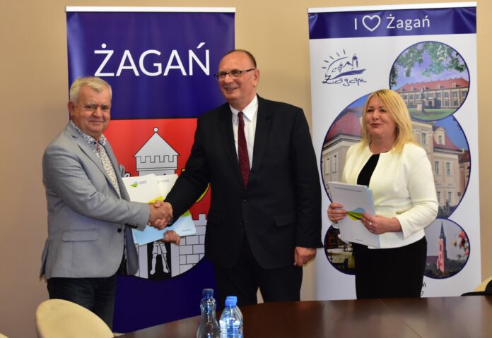 Podpisanie umów z UMWL