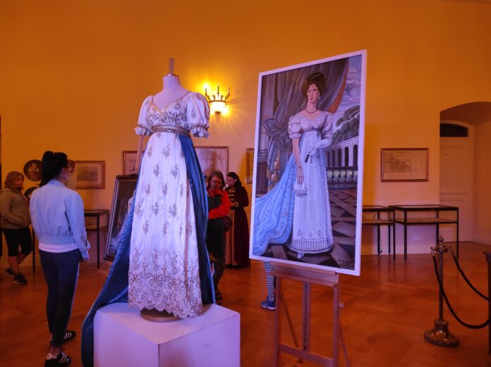 Nocne zwiedzanie pałacu