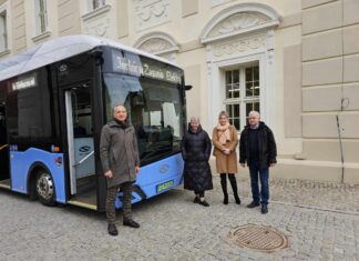 Trwają testy elektrycznego autobusu w Żaganiu Autobus elektryczny w Żaganiu